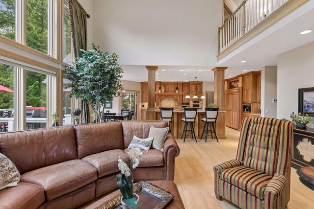 16465 Eagle Ridge Drive, Minnetonka, MN 55345