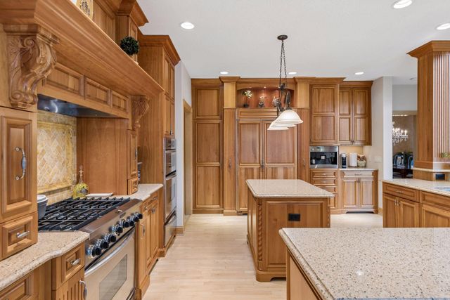 16465 Eagle Ridge Drive, Minnetonka, MN 55345