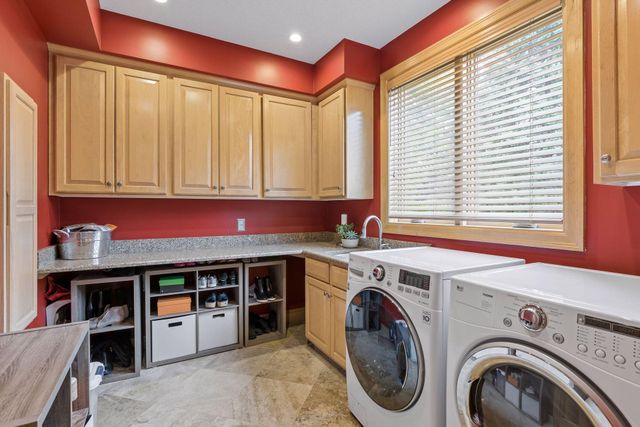 16465 Eagle Ridge Drive, Minnetonka, MN 55345