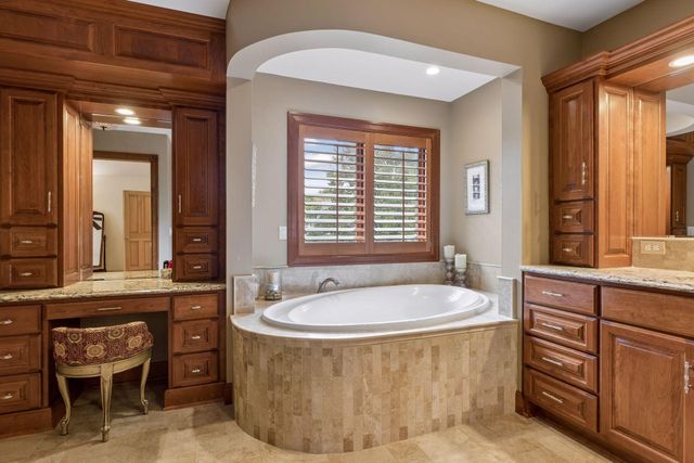 16465 Eagle Ridge Drive, Minnetonka, MN 55345
