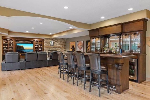 16465 Eagle Ridge Drive, Minnetonka, MN 55345