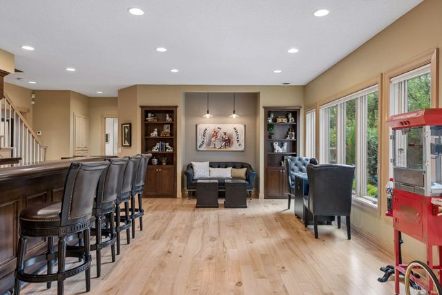 16465 Eagle Ridge Drive, Minnetonka, MN 55345