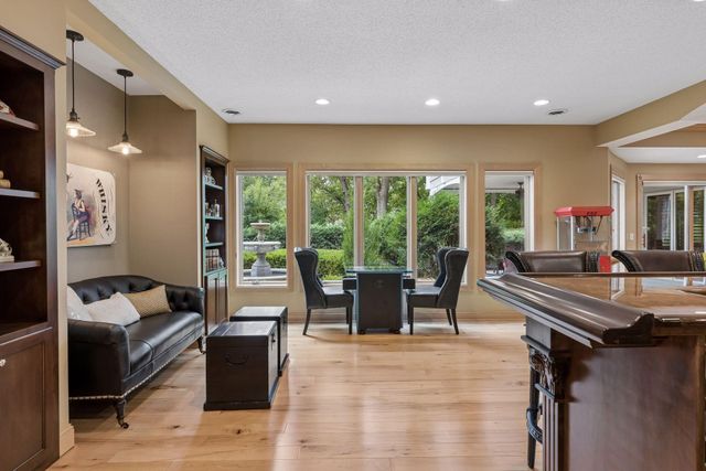 16465 Eagle Ridge Drive, Minnetonka, MN 55345