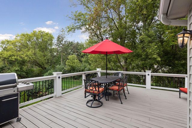 16465 Eagle Ridge Drive, Minnetonka, MN 55345