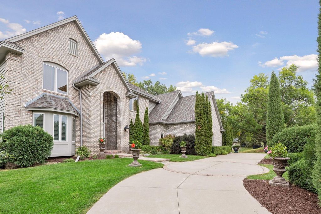 16465 Eagle Ridge Drive, Minnetonka, MN 55345 — photo 2