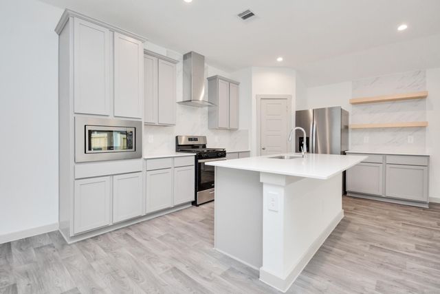 12814 Heddington Grove Lane, Houston, TX 77047