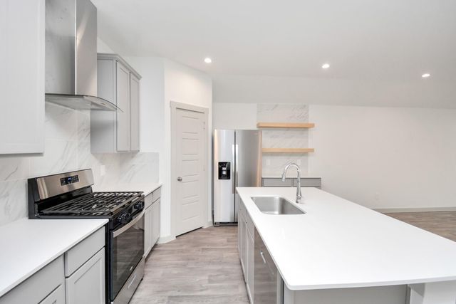 12814 Heddington Grove Lane, Houston, TX 77047