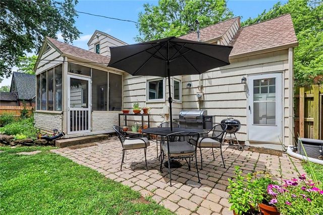 6923 Dearborn Street, Overland Park, KS 66204