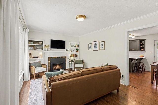 6923 Dearborn Street, Overland Park, KS 66204