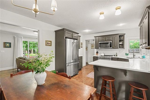 6923 Dearborn Street, Overland Park, KS 66204