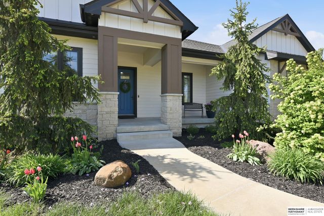 6341 Russell Emmett Court, Papillion, NE 68133