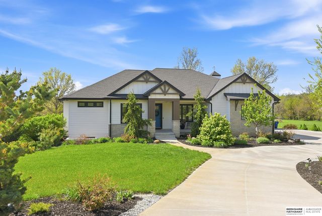 6341 Russell Emmett Court, Papillion, NE 68133