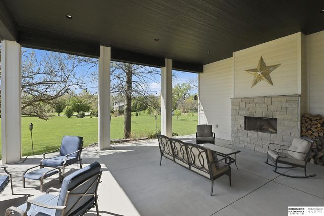 6341 Russell Emmett Court, Papillion, NE 68133
