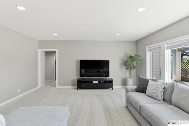 6341 Russell Emmett Court, Papillion, NE 68133