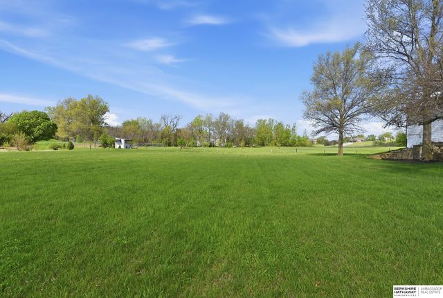 6341 Russell Emmett Court, Papillion, NE 68133