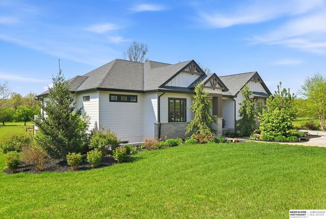 6341 Russell Emmett Court, Papillion, NE 68133