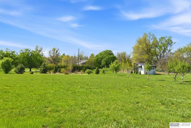6341 Russell Emmett Court, Papillion, NE 68133