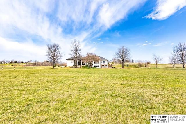 6341 Russell Emmett Court, Papillion, NE 68133