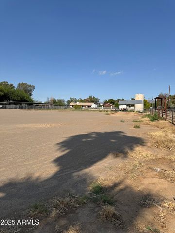 7425 N ALSUP Avenue, Litchfield Park, AZ 85340