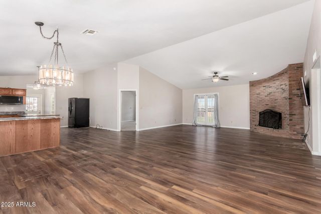 7425 N ALSUP Avenue, Litchfield Park, AZ 85340