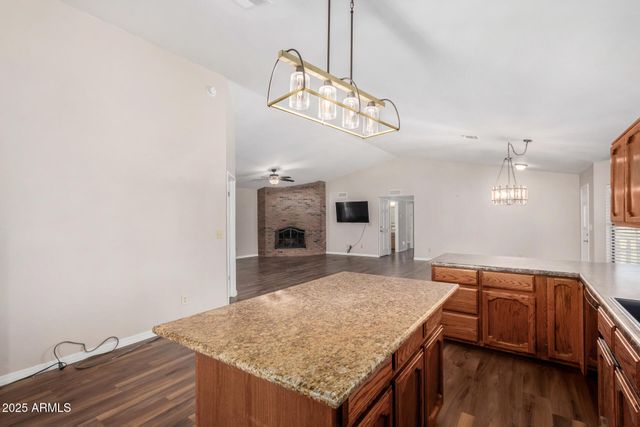 7425 N ALSUP Avenue, Litchfield Park, AZ 85340