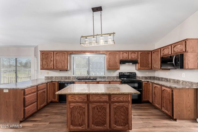 7425 N ALSUP Avenue, Litchfield Park, AZ 85340