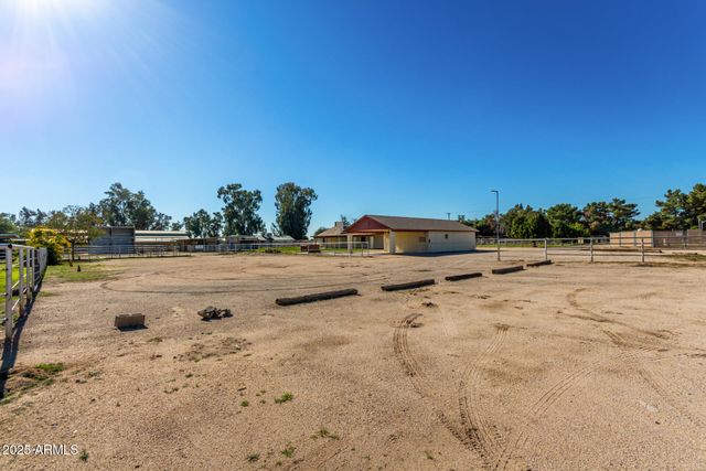 7425 N ALSUP Avenue, Litchfield Park, AZ 85340