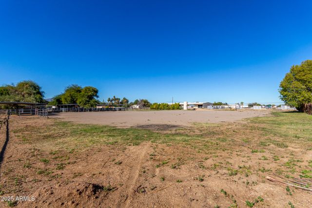 7425 N ALSUP Avenue, Litchfield Park, AZ 85340