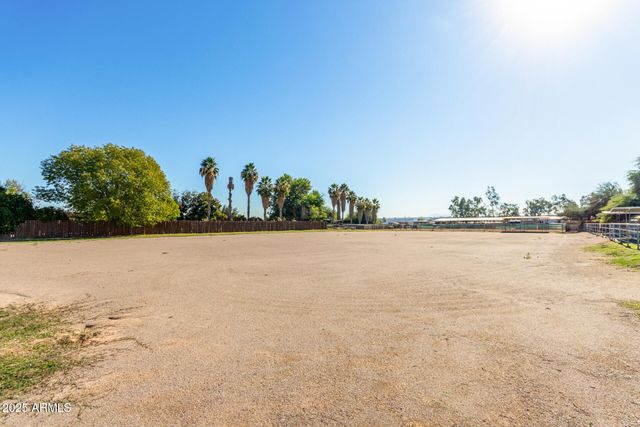 7425 N ALSUP Avenue, Litchfield Park, AZ 85340