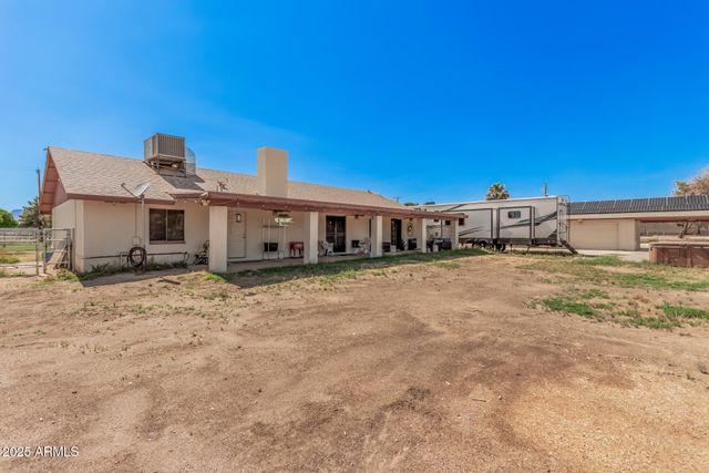7425 N ALSUP Avenue, Litchfield Park, AZ 85340