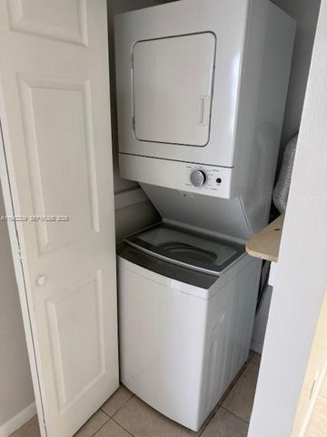 631 Lyons Rd 12101, Coconut Creek, FL 33063