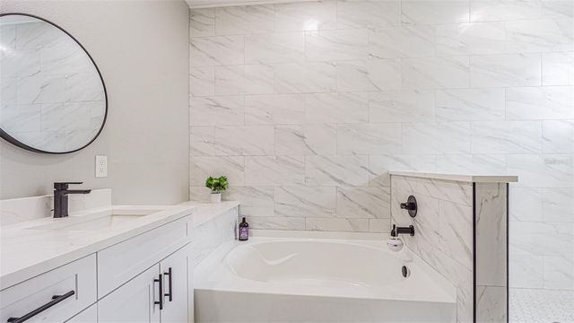 2405 S 69TH STREET, Tampa, FL 33619