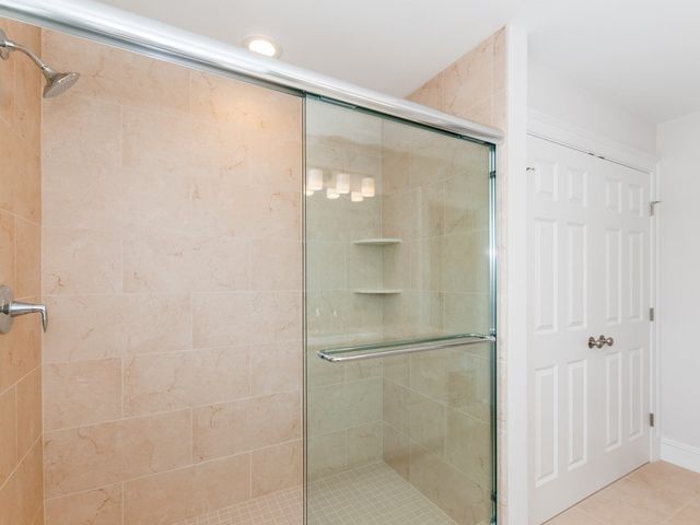 182 Cushing St 182, Cambridge, MA 02138