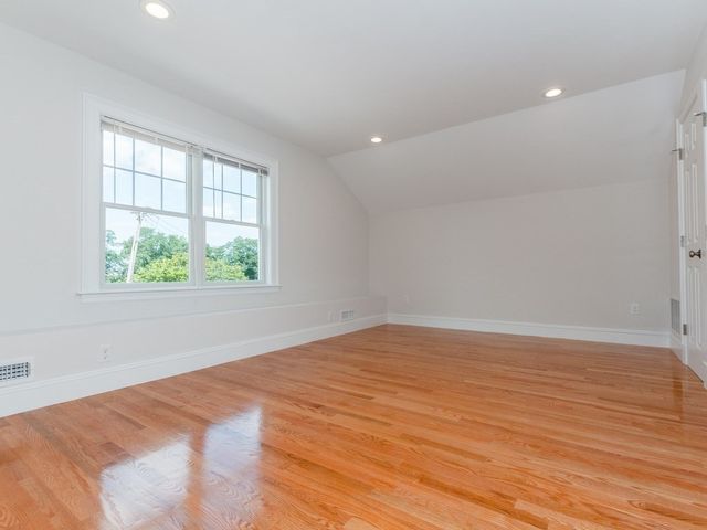 182 Cushing St 182, Cambridge, MA 02138