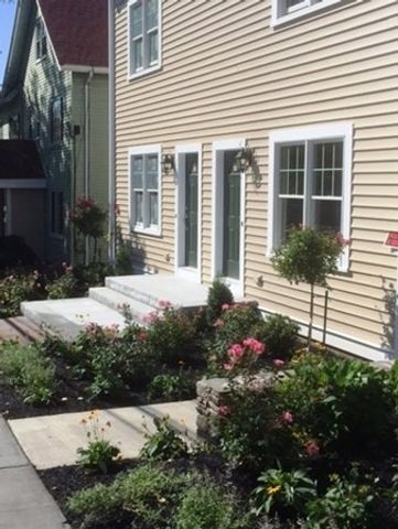 182 Cushing St 182, Cambridge, MA 02138
