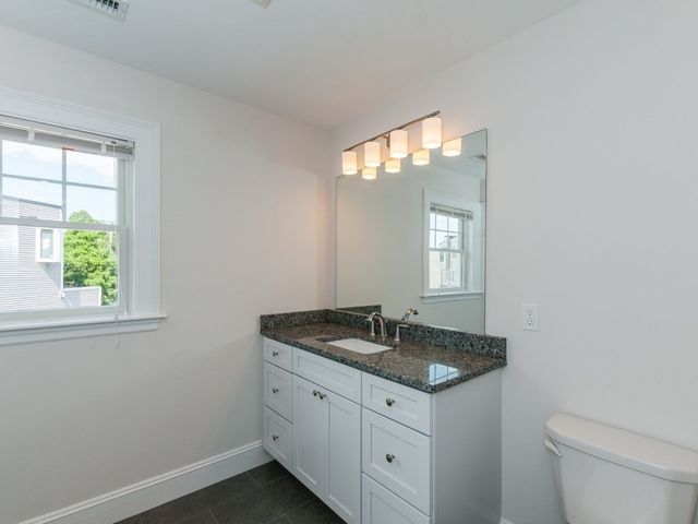 182 Cushing St 182, Cambridge, MA 02138