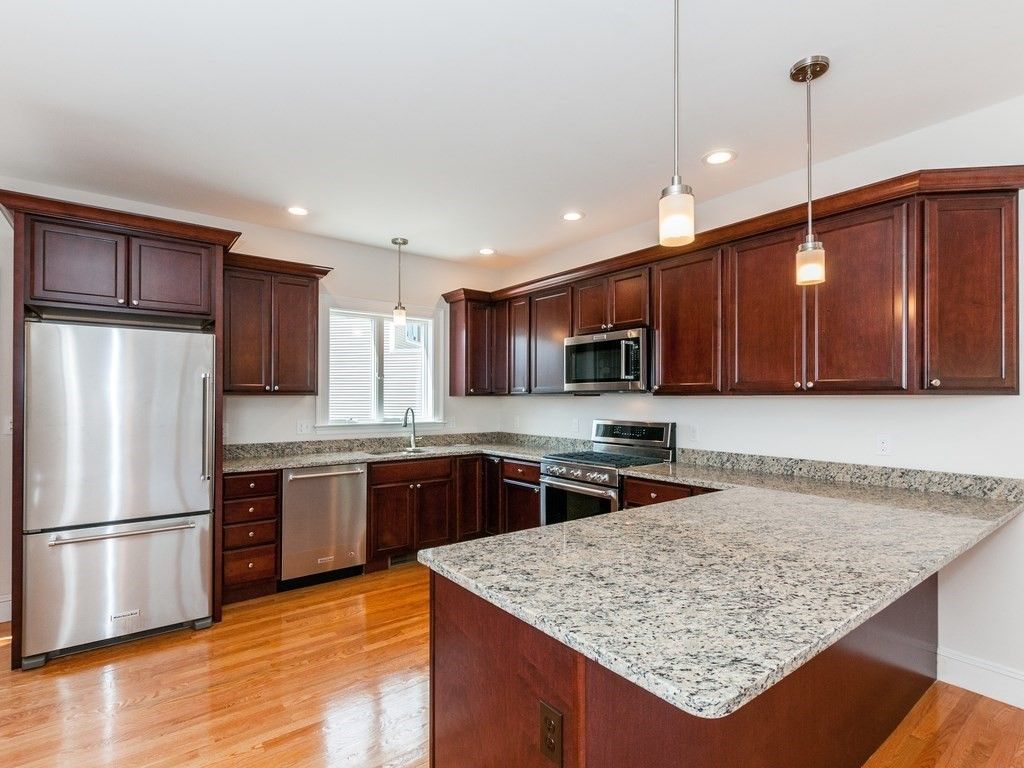 182 Cushing St 182, Cambridge, MA 02138