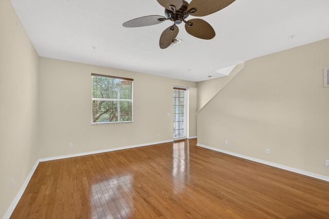 1562 Grande Cull Way, Jupiter, FL 33458