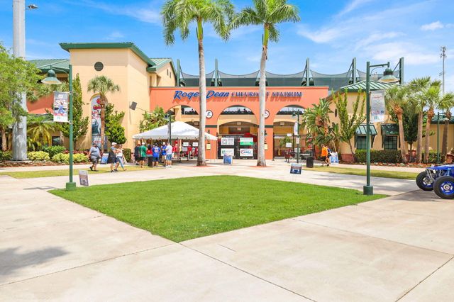 1562 Grande Cull Way, Jupiter, FL 33458