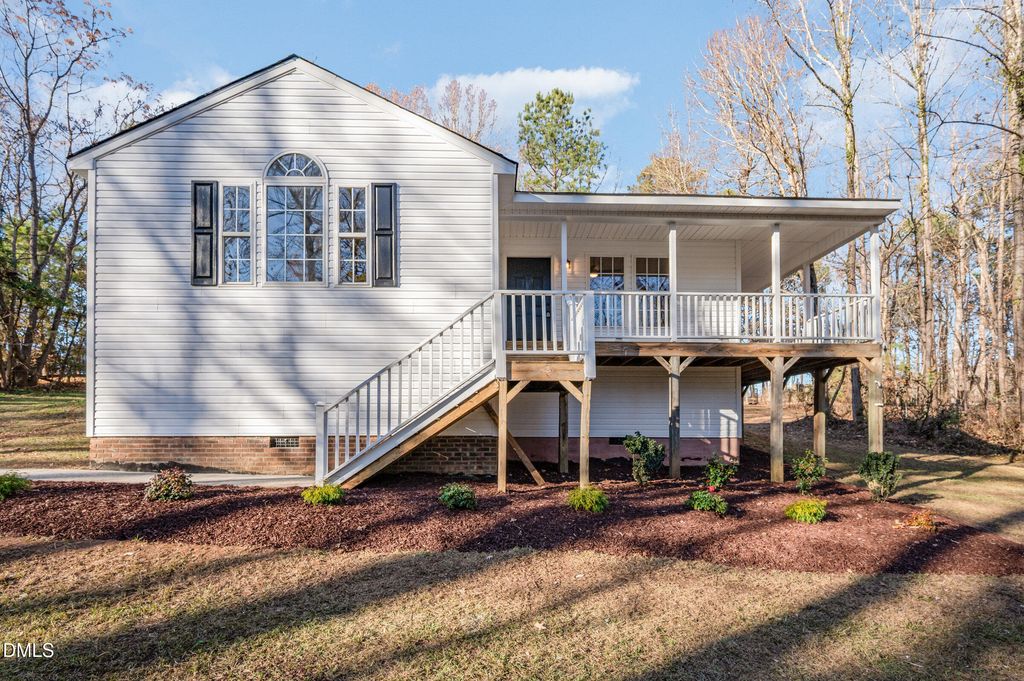 11 Buckhorn Lane, Clayton, NC 27527