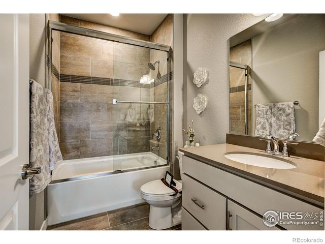 420 High Point Drive 104, Longmont, CO 80504