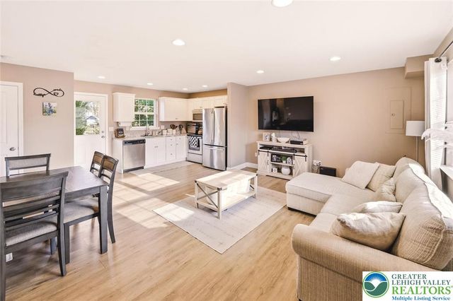 312 Central Park Avenue, Bethlehem City, PA 18018