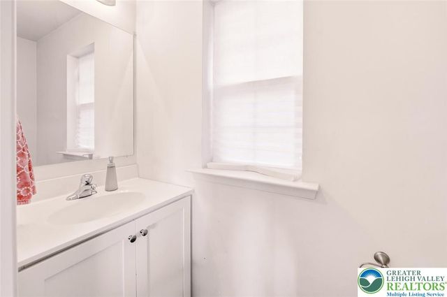 312 Central Park Avenue, Bethlehem City, PA 18018