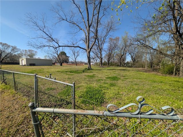 4001 High Street, Fort Smith, AR 72904