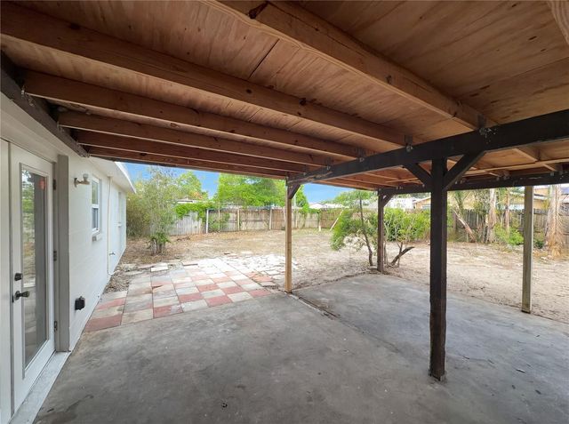 2126 SMITHFIELD CIRCLE S, Lakeland, FL 33801