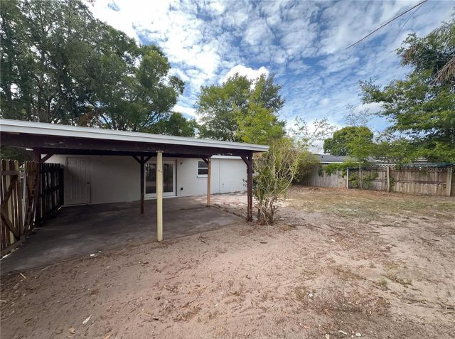 2126 SMITHFIELD CIRCLE S, Lakeland, FL 33801