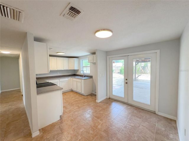 2126 SMITHFIELD CIRCLE S, Lakeland, FL 33801