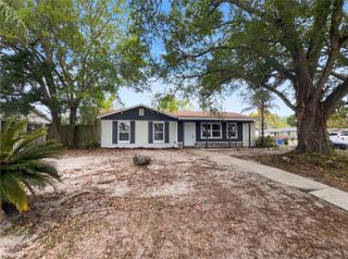 2126 SMITHFIELD CIRCLE S, Lakeland, FL 33801