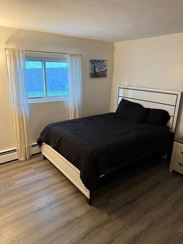 416 Belgrade Ave 6, Boston, MA 02132