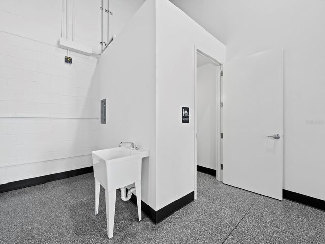 8100 CIBONEY COURT 4, Sarasota, FL 34240